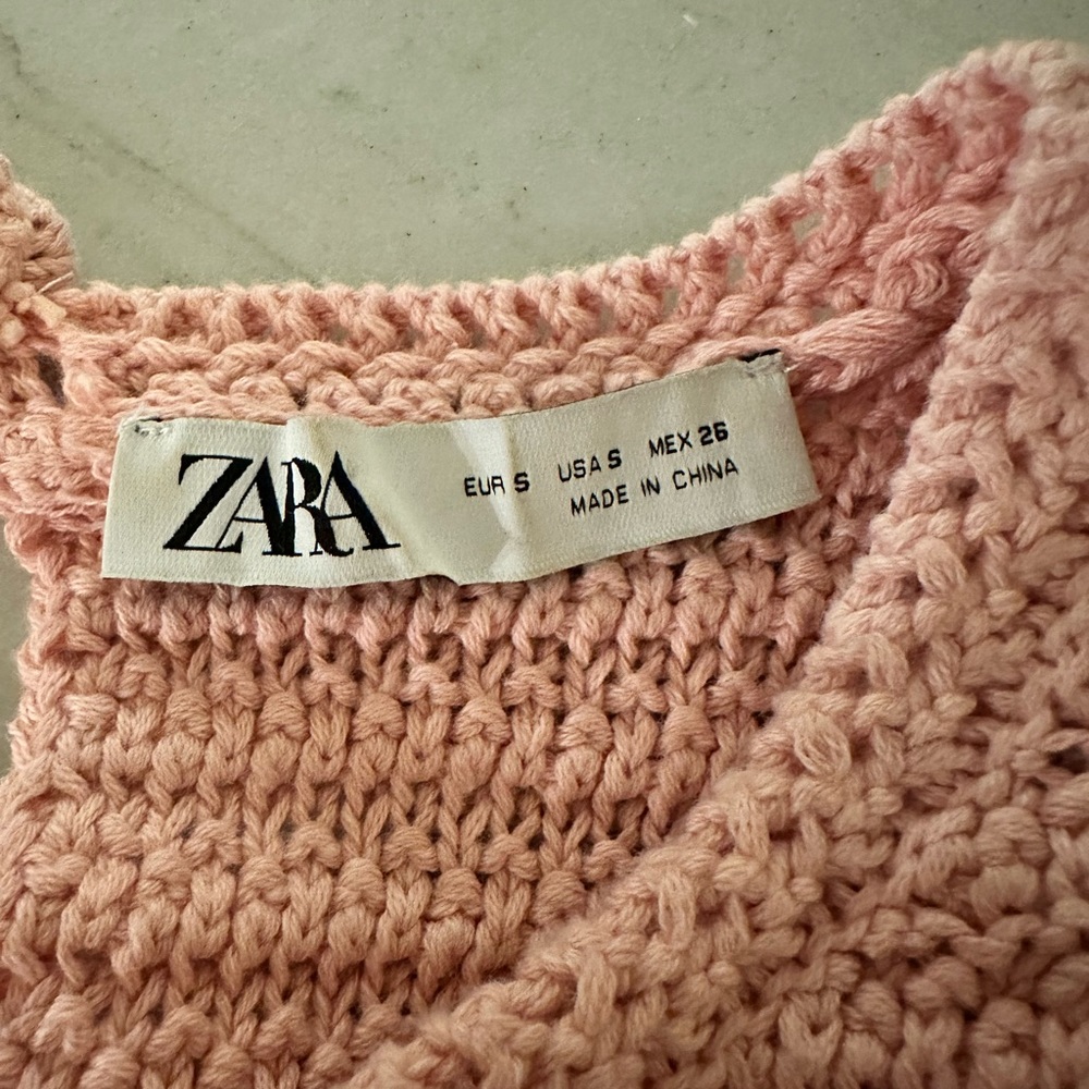 Zara light pink knit top with ruffles. Size S. Great condition. - Picture 2 of 3